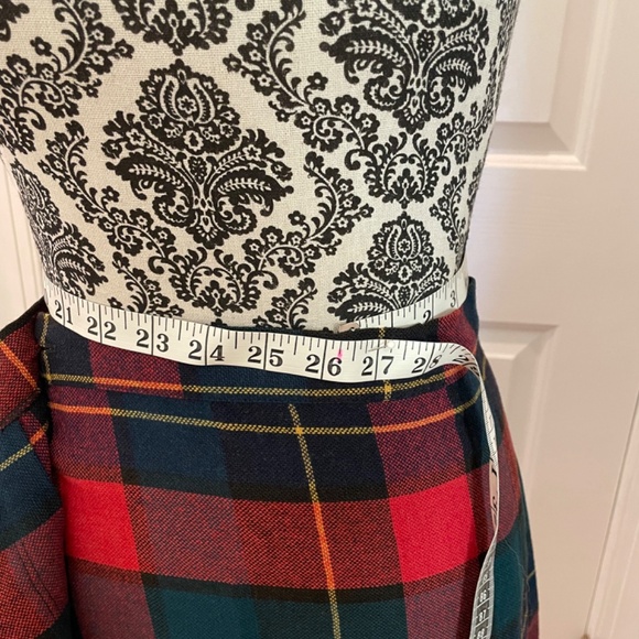 Vintage 1970’s Ann Steven’s NY Wrap Tartan Red Plaid Wool Skirt - Picture 8 of 9